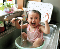 優秀賞（給水工事技術振興財団理事長賞）<br />「水と生活」『行　水』