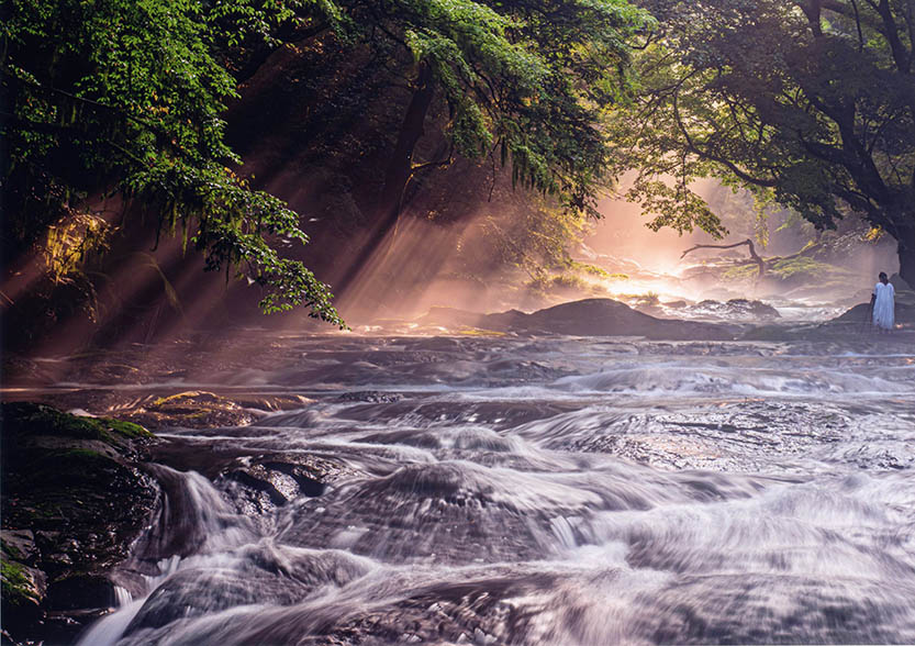 特別賞<br />全国簡易水道協議会会長賞『渓谷の女神』