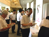 ２種類ボトル水を総会の会場で配布／松江市上下水道局