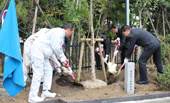 込めた思いは｢変化｣と｢思い出｣／創立５０周年記念植樹式