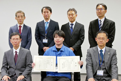 業務改善へ７提案を審査・表彰／金賞は管理用地放置自転車対策／大阪市水道局